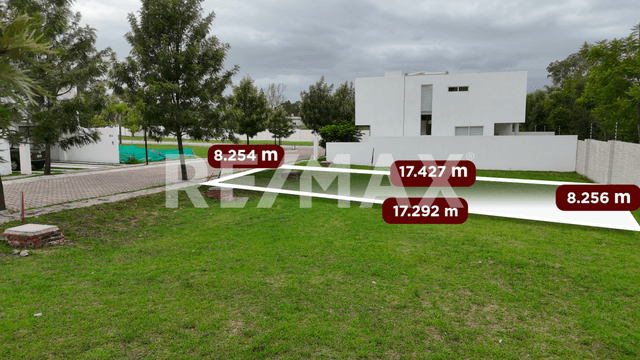 Terreno en Venta en Lomas de Angelopolis, Parque Capri