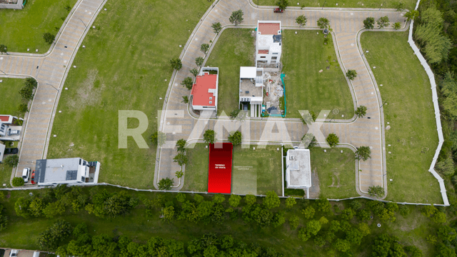 Terreno en Venta en Lomas de Angelópolis, Parque Capri