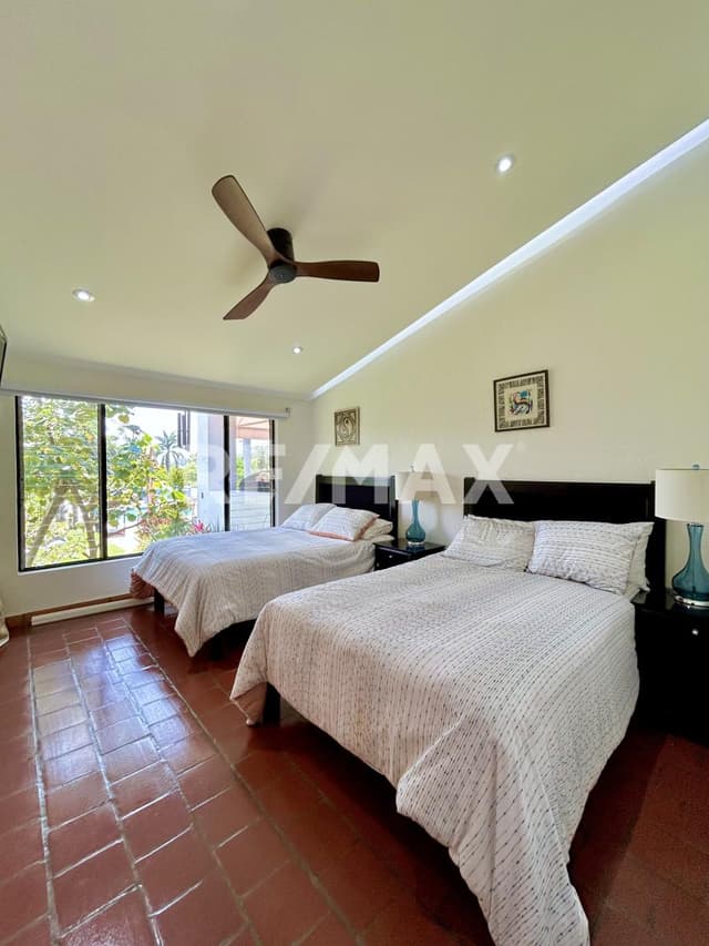 Venta de casa en Real de Tezoyuca, Xochitepec, Morelos, 5,997 m2 de terreno…Clave 5788