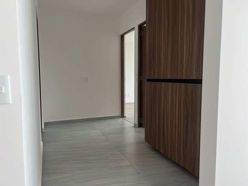 Gallery main