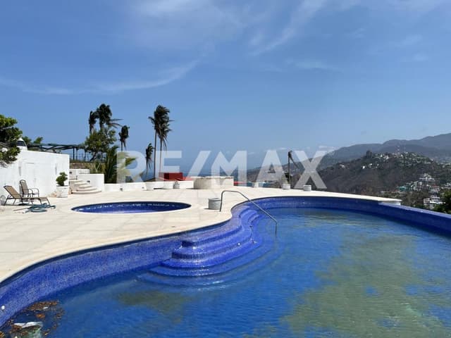 Departamento en venta en Las Playas, Acapulco – Excelente ubicación, amplios espacios y vista privilegiada a la bahía
