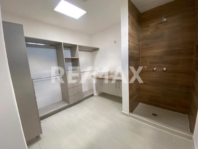 Casa en Venta en Ciudad Maderas Residencial