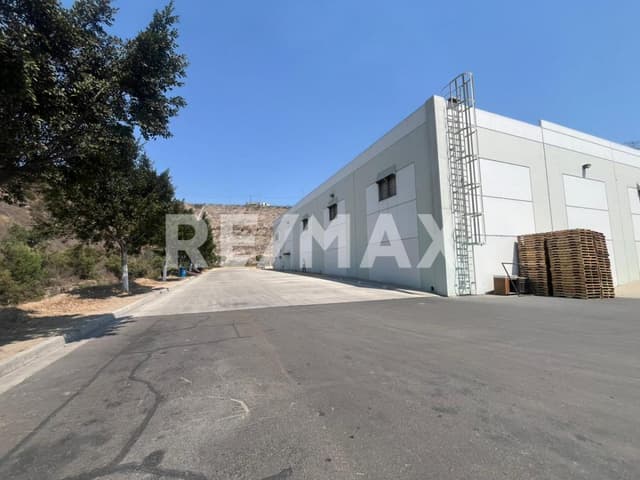 NAVE INDUSTRIAL EN RENTA DE 10,637 M2, EN BLVD. TERAN TERAN, TIJUANA.