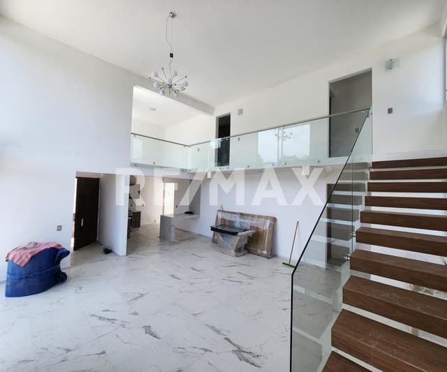 Venta de casa nueva en Lomas Tzompantle, Cuernavaca, Morelos...Clave 5802