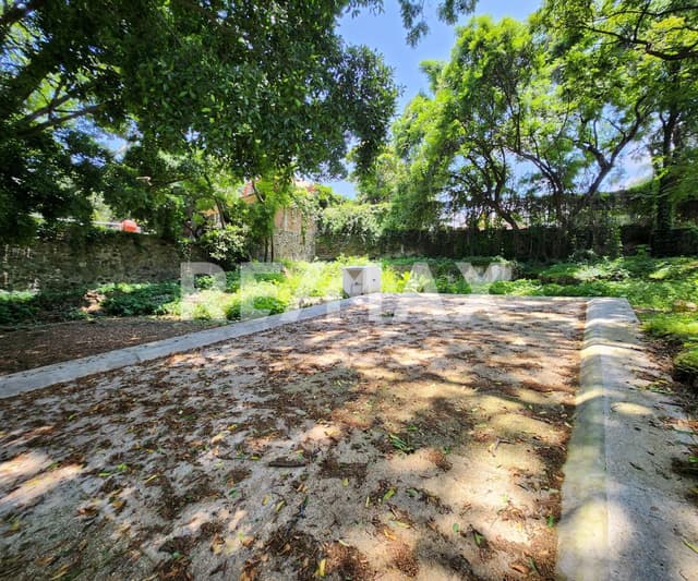 Venta de lotes de terreno en la Col. Lomas de Cortés, Cuernavaca, Morelos...Clave 5802