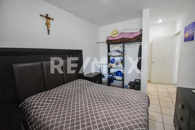 DEPA DE 2 RECAMARAS EN PLANTA BAJA CERCA DEL MALECÓN