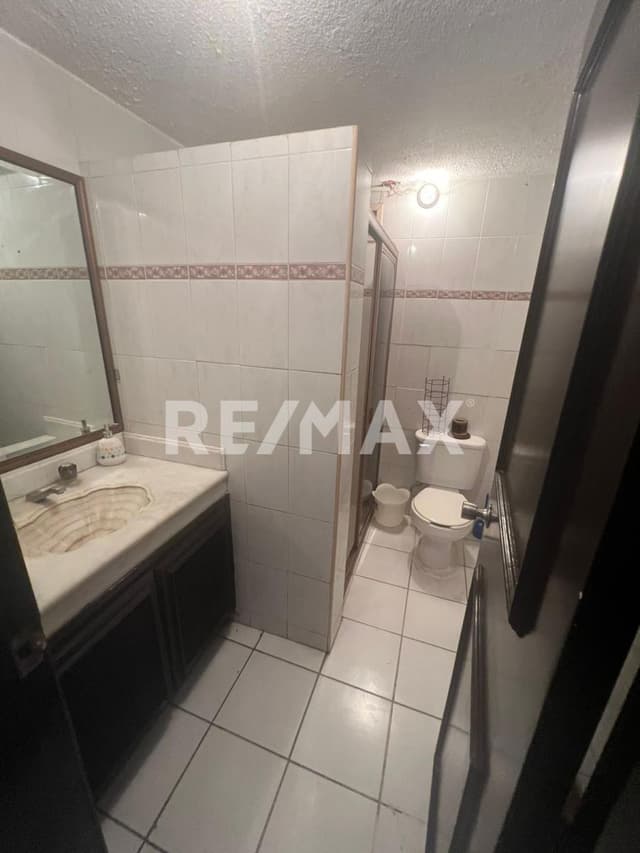 DEPARTAMENTO EN AV. DEL MAR 