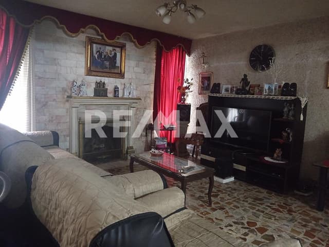 CASA EN VENTA VILLA DE LAS FLORES COACALCO