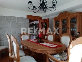 CASA EN VENTA TRES PISOS SANTA RITA CELAYA