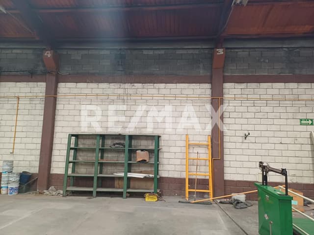 BODEGA INDUSTRIAL/COMERCIAL EN RENTA CERCA DE PARQUE ESPAÑA