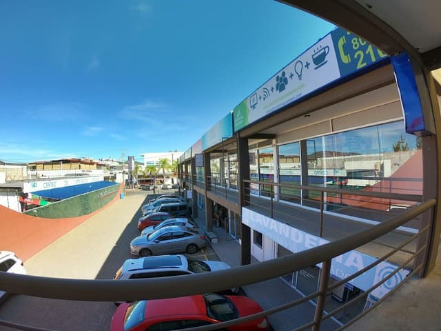 LOCAL RENTA JURICA ACUEDUCTO