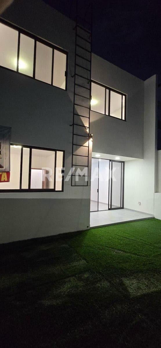 VENTA DE CASA EN PEDREGAL DE SCHOENSTATT EL PUEBLITO QUERETARO