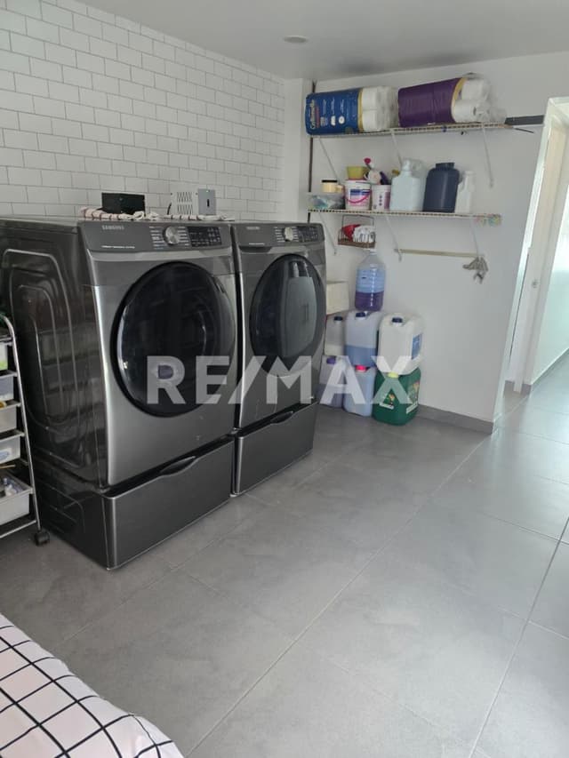 HERMOSA CASA EN PLAN DE SAN LUIS 480