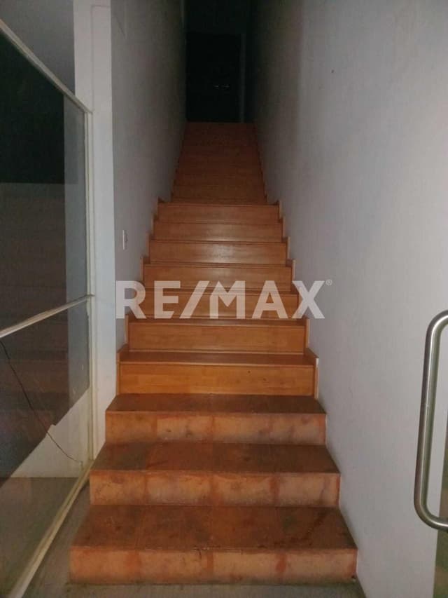 Local Comercial en Renta, Plaza Mayor, Leona Vicario, Metepec, Estado de México.