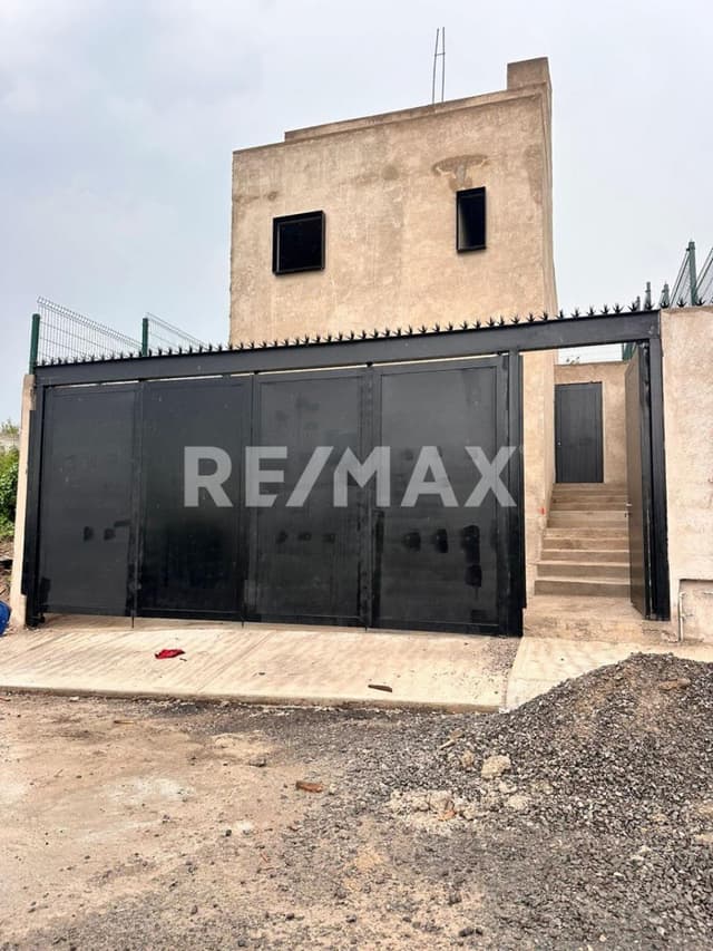 CASA EN VENTA EN CORREGIDORA