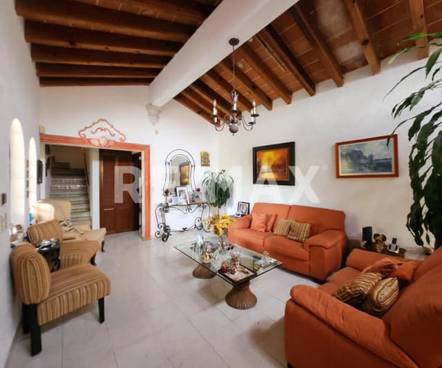 Venta de casa Col. Delicias, Cuernavaca, Morelos...Clave 5812