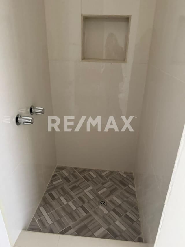 DEPARTAMENTO INDEPENDIENTE EN RENTA 