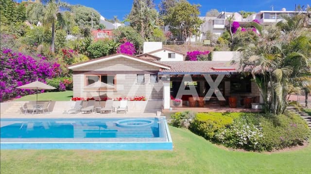 Venta de casa en la Col. Rancho de Cortés, Cuernavaca, Morelos...Clave 5815