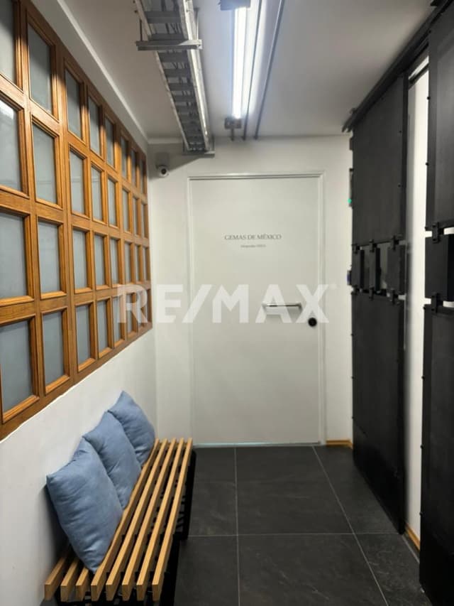 RENTA OFICINA EN COLONIA CONDESA