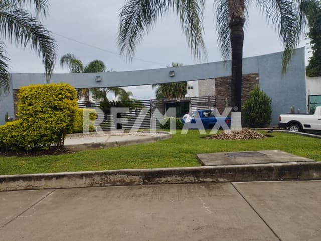 CASA FRACCIONAMIENTO TULIPANES