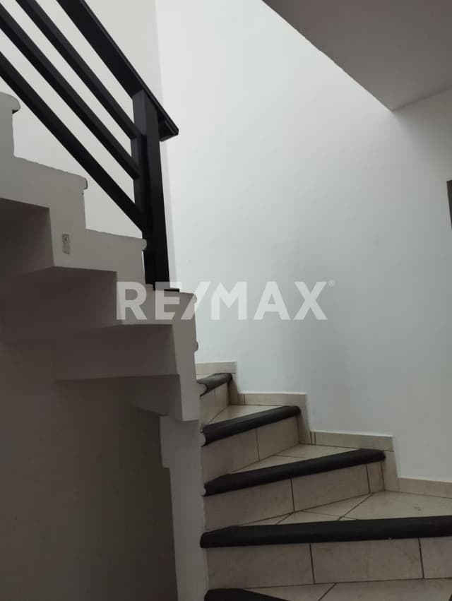 CASA FRACCIONAMIENTO TULIPANES