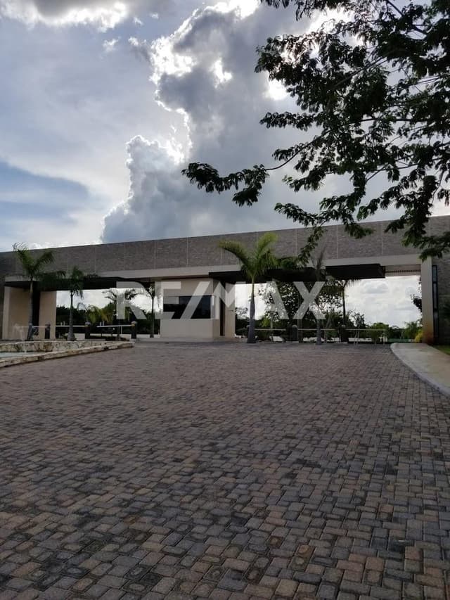 Venta de Lote en lujoso Residencial Nortemérida Komchen Mérida, Yuc.