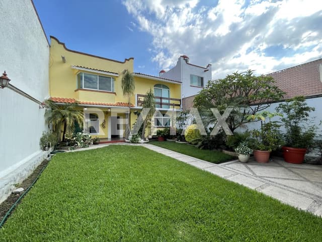 Venta de casa en el Fracc. Las Fincas, Jiutepec, Morelos...Clave 5817