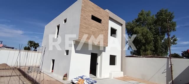 Se vende casa nueva de dos niveles en Fracc. Sonora.