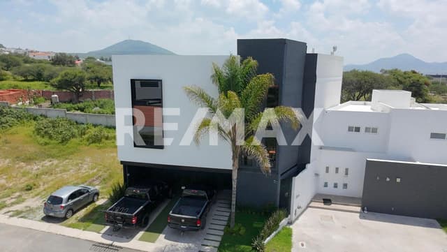 Venta de Casa estilo industrial en Real del Bosque, Corregidora Querètaro