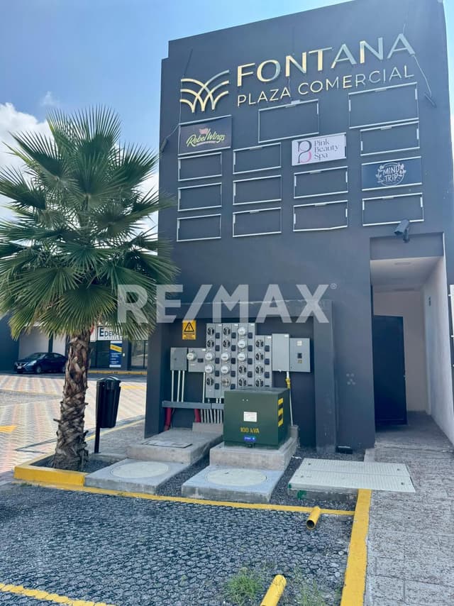 Locales en Satélite Nueva Plaza Comercial Fontana
