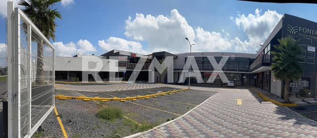 Locales en Satélite Nueva Plaza Comercial Fontana