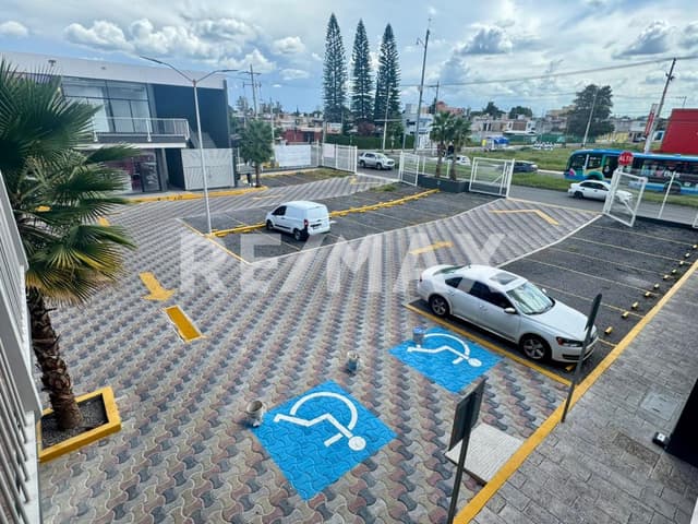 Locales en Satélite Nueva Plaza Comercial Fontana