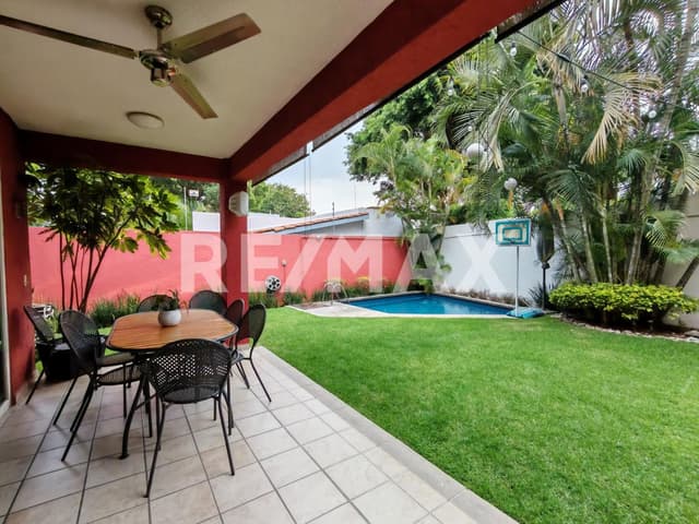 Venta de casa sola en Vista Hermosa, Cuernavaca, Morelos...Clave 5819