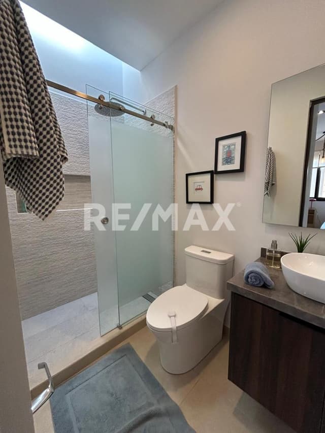 Venta de Casa con amenidades premium en Queretaro zona Campanario Norte