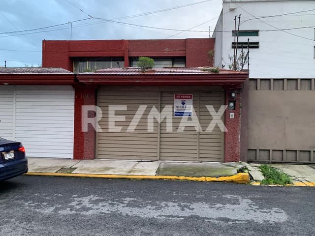 Casa en Venta en Colonia Xinantécatl, 