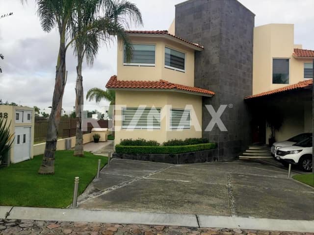 CASA EN RENTA EL CAMPANARIO QUERETARO