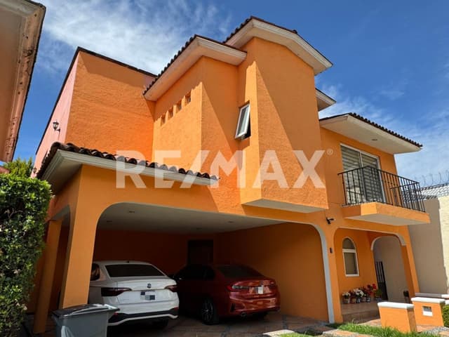 CASA EN VENTA EN METEPEC