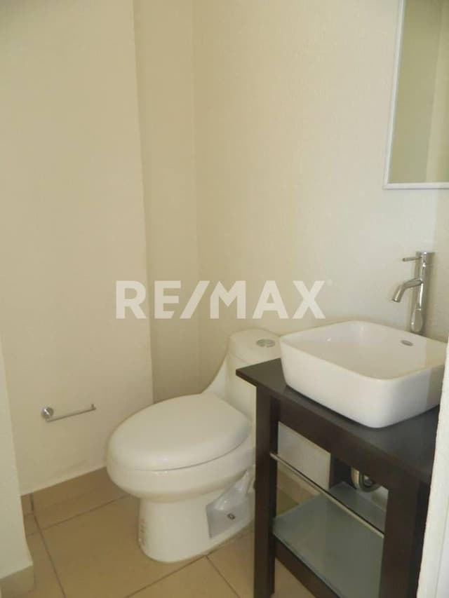 SE VENDE DEPARTAMENTO EN SAN PEDRO DE LOS PINOS