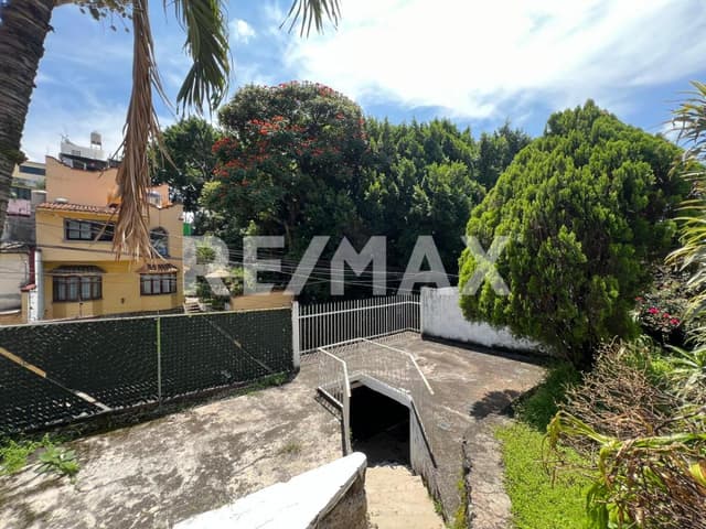 Venta de casa sola, Col. Lomas de San Antón, Cuernavaca, Morelos...Clave 5822