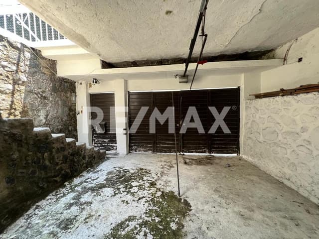 Venta de casa sola, Col. Lomas de San Antón, Cuernavaca, Morelos...Clave 5822