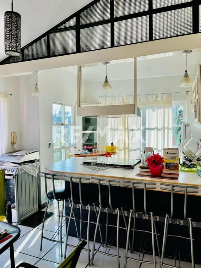 Venta de casa sola, Col. Lomas de San Antón, Cuernavaca, Morelos...Clave 5822