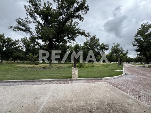 Se vende terreno en LAS CUADRAS COUNTRY CLUB