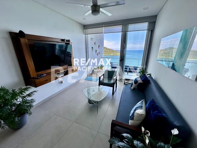 CONDOMINIO EN VENTA EN CAMINO AL MAR