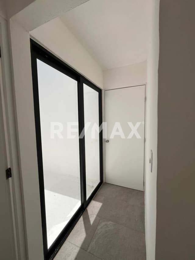 Casa en renta por estrenar en privada Oasis Cholul Yucatán