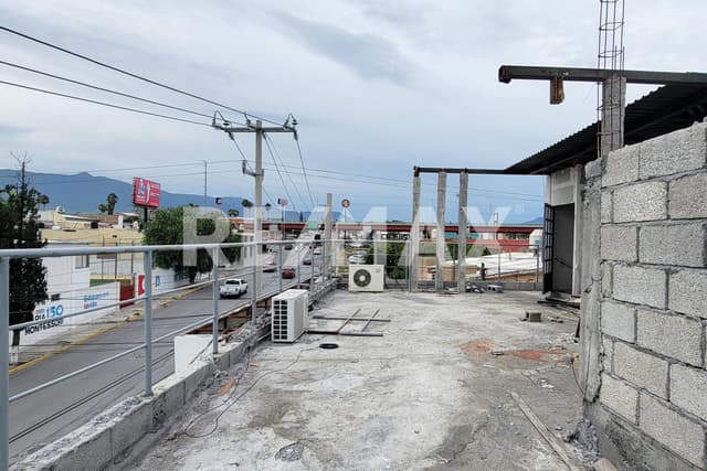 Local - Comercial en Venta - 5