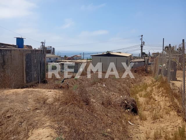 Residential Lot with Partial Ocean View in Vista Marina