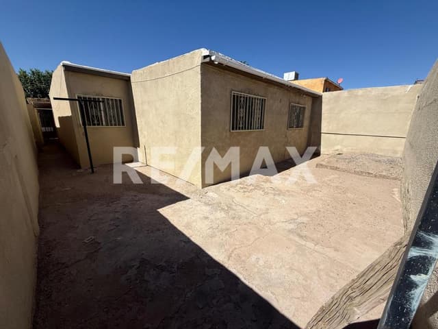 CASA EN RENTA EN PRADERA DORADA