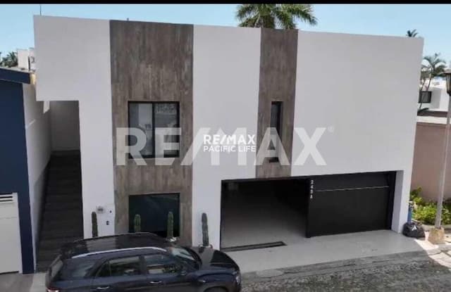 CASA EN VENTA EN EL CID