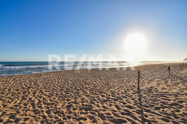 Condo frente al mar a un SUPER PRECIO