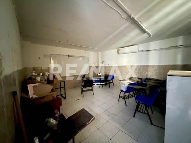 Casona en Venta para remodelar a metros del parque de Santiago, Mérida Centro